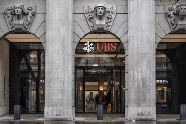 UBS Moves Into Debt Swap Market Pioneered by Credit Suisse