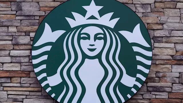 Starbucks replaces its CEO, names Chipotle chief to head the company