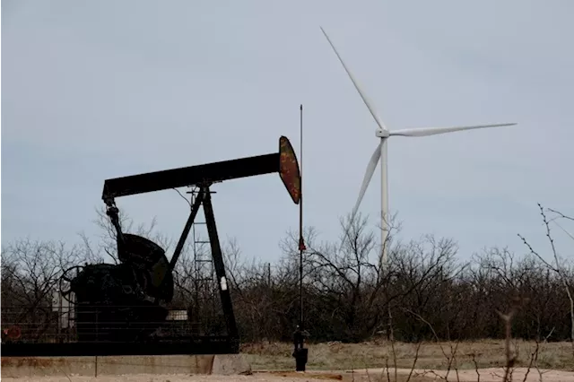 US shale companies produce more crude using fewer rigs