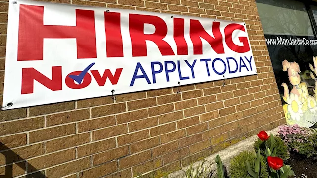 US unemployment claims fall 7,000 to 227,000 in sign of resiliency in job market