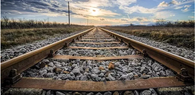 Business groups call on federal government to prevent rail work stoppage