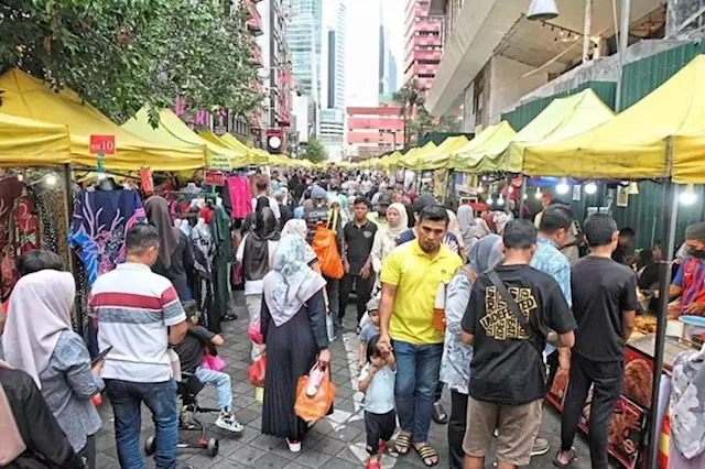 KL night market at Lorong TAR closed for rescue operation