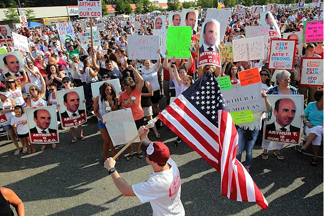 Market Basket marks 10 years since rallies brought return of beloved CEO