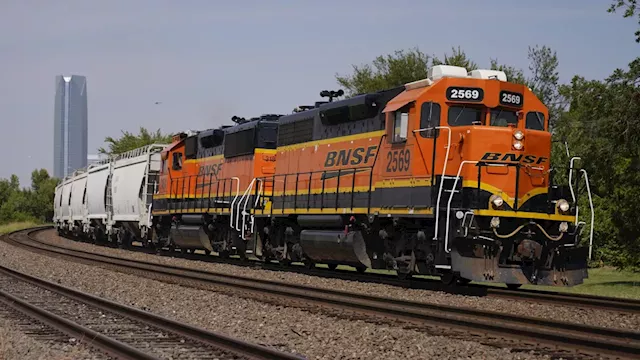 Railroad BNSF stresses safety but is still held back by longstanding industry issues, report finds