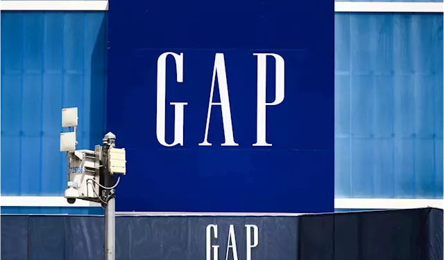 Gap shares halted after apparent early earnings release