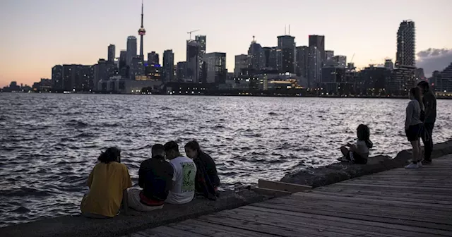 Canadian stocks drop in catch-up trade after global selloff