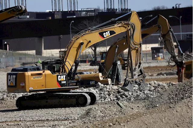 Caterpillar shares climb as company rides strong pricing to top quarterly profit estimates