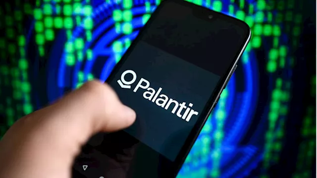 Palantir's stock rises on earnings, full-year outlook boost