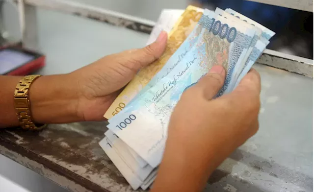 Stocks fall ahead of US inflation data, peso back at 55-a-dollar level