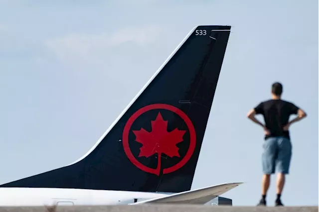 Air Canada deal avoids shutdown, brings relief to passengers and business groups