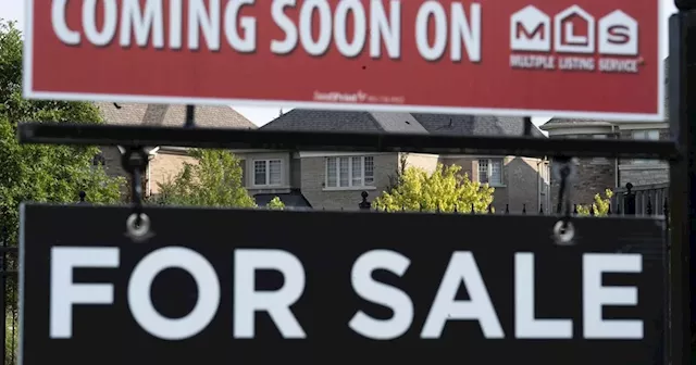 National housing market in 'holding pattern' as buyers patient for lower rates: CREA