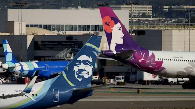 Alaska Airlines, Hawaiian can close merger deal, DOT says