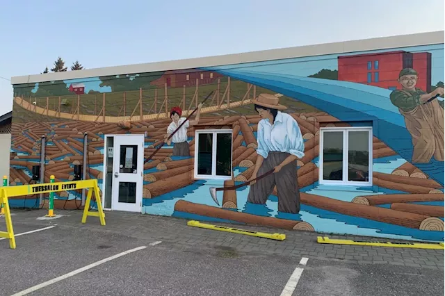 ‘From industry to leisure’: New Thessalon mural depicts town’s stunning roots