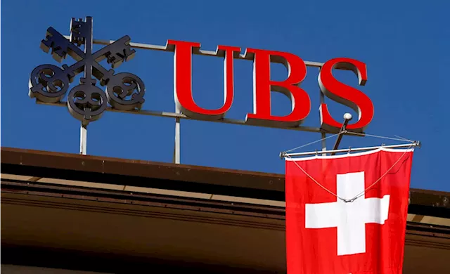 Aggressive Fed cuts could yield a new stock market bubble, UBS warns