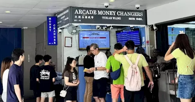 Some money changers in Singapore see business boom despite strengthening ringgit