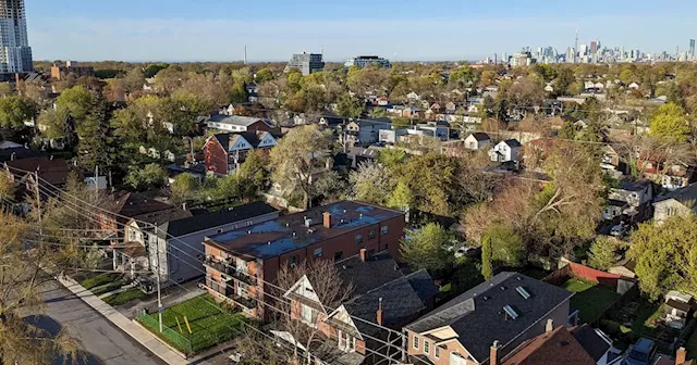 Toronto real estate plunge continues and market just hit shocking historic low