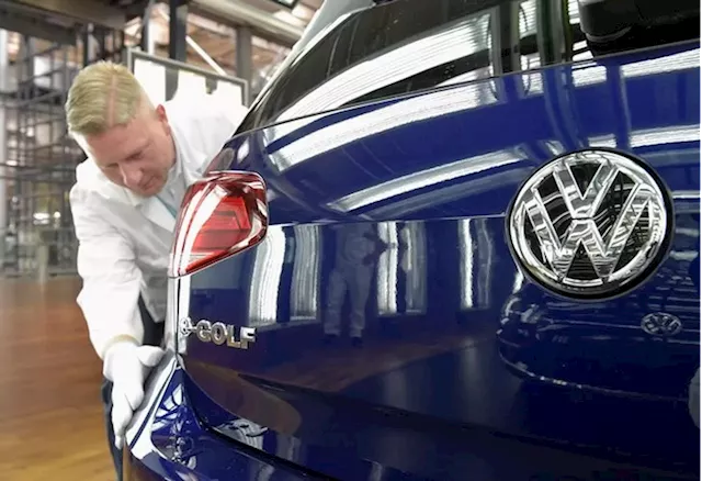 Volkswagen goes head-to-head with workforce over proposed company cuts