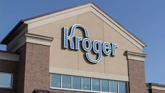 Kroger CEO vows $1B price cut on groceries if Albertsons merger closes