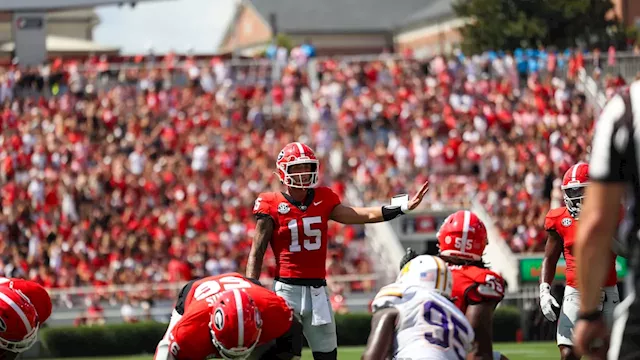 PHOTO: Georgia Handles Business vs Tennessee Tech