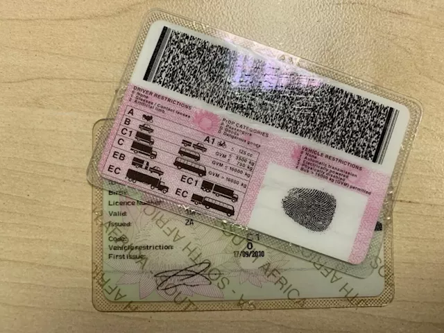 Appointment of French company to print new driving licence cards is suspicious