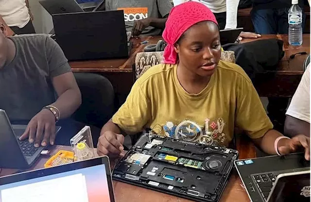 INTERVIEW: Tech repair industry lacks support for women- Laptop technician