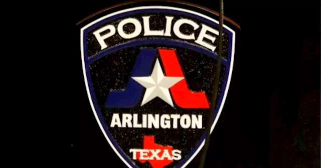 Police seeking man accused in armed robbery of Arlington business, fleeing officers