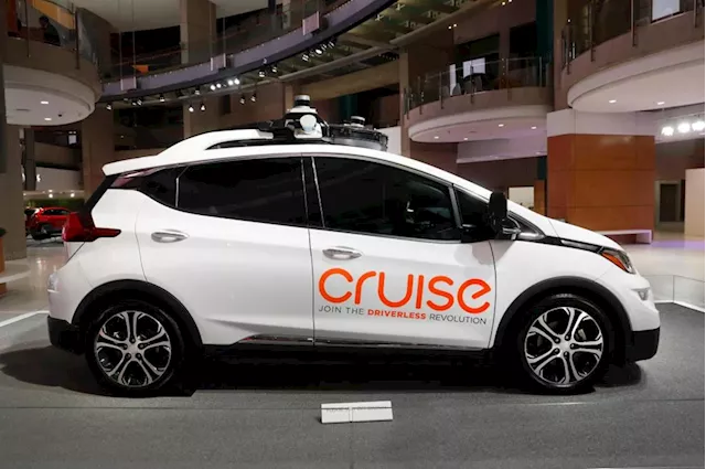 GM Exits Robotaxi Business, Focuses on Driver-Assist Systems