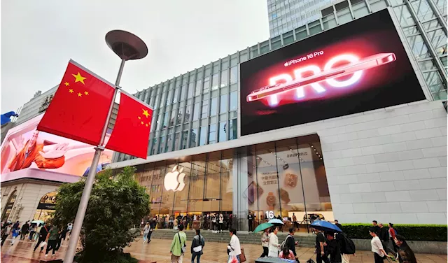 Apple Faces Mounting Pressure in China's Smartphone Market