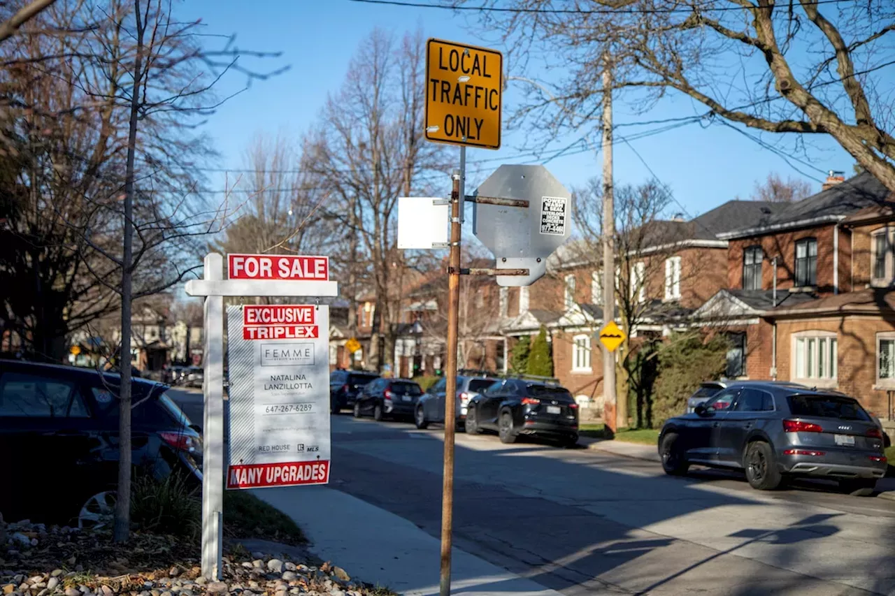 Canada Real Estate Market: 2025 Rebound Predicted, But Toronto Buyers Remain Cautious